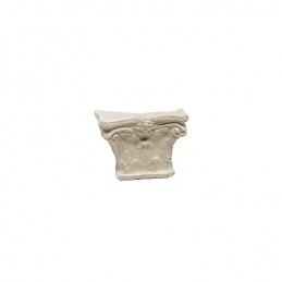 Mezzo capitello in gesso medio